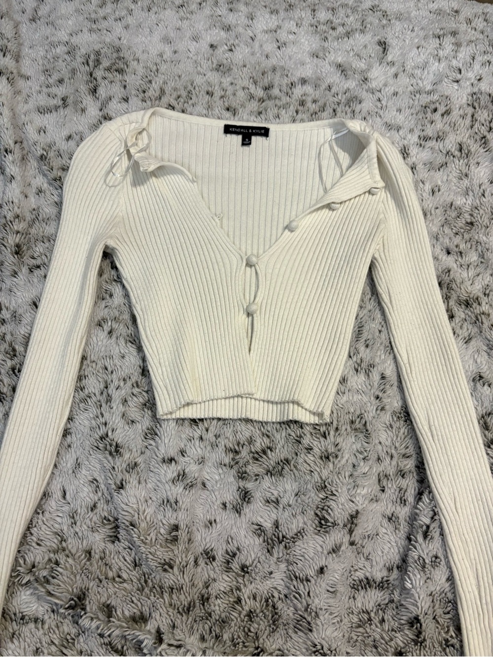 Kendall & Kylie Cream Ribbed Tie-Front Cropped Button Up Long Sleeve Top